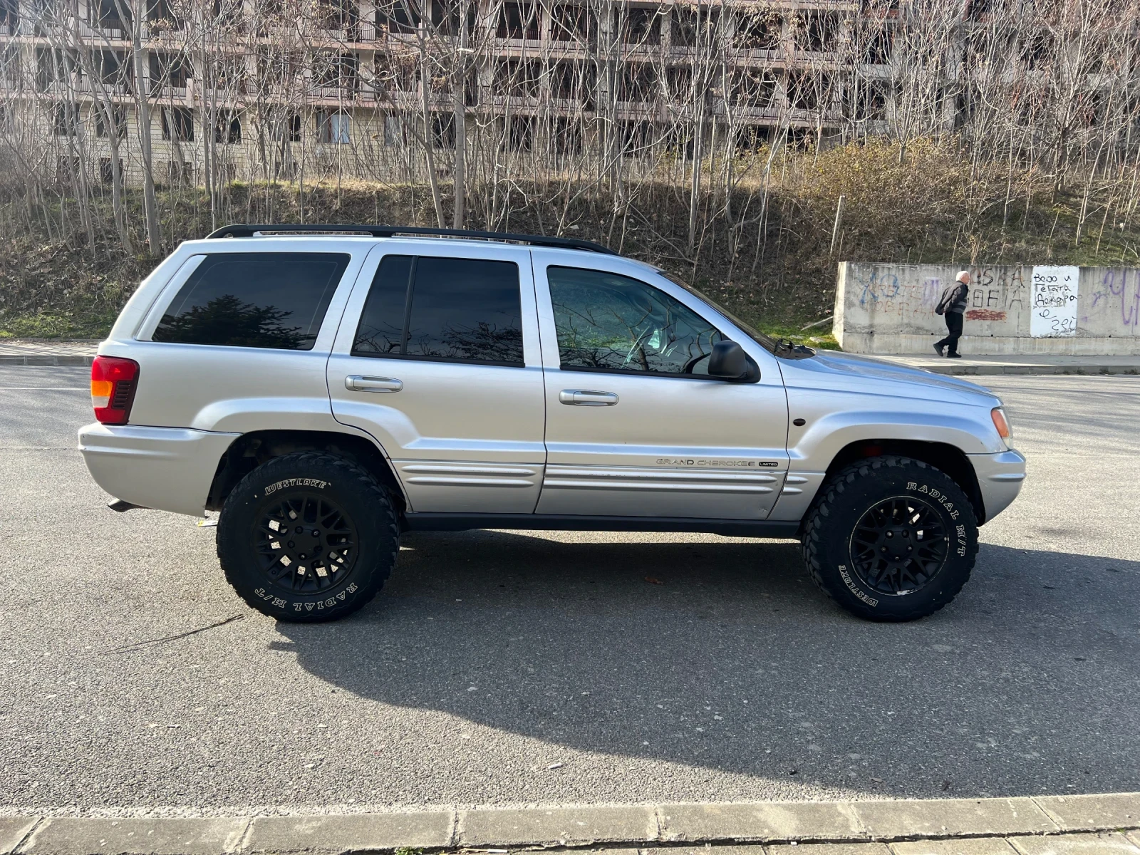 Jeep Grand cherokee  - изображение 2