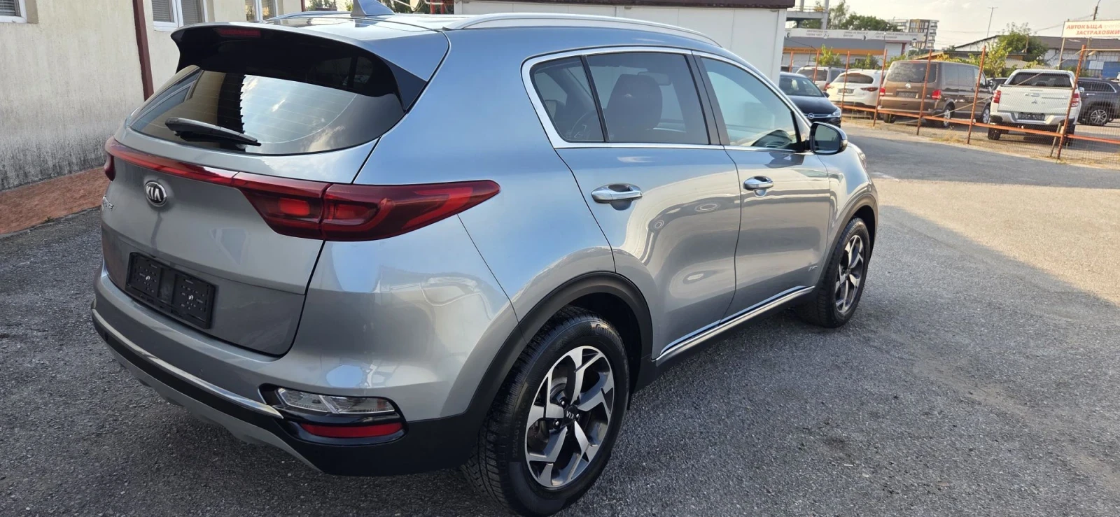 Kia Sportage 1.6T-177к.с/Евро6/Автоматик/Топ/Нави/Камера/4х4/, снимка 8 - Автомобили и джипове - 53851715