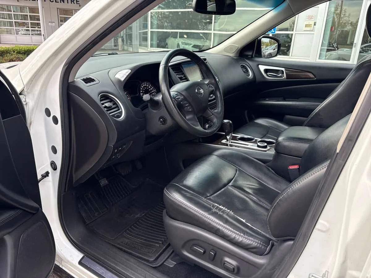 Nissan Pathfinder * 4WD 4dr * ПАНО* ПОДГРЕВ* KEYLESS* , снимка 5 - Автомобили и джипове - 53968269