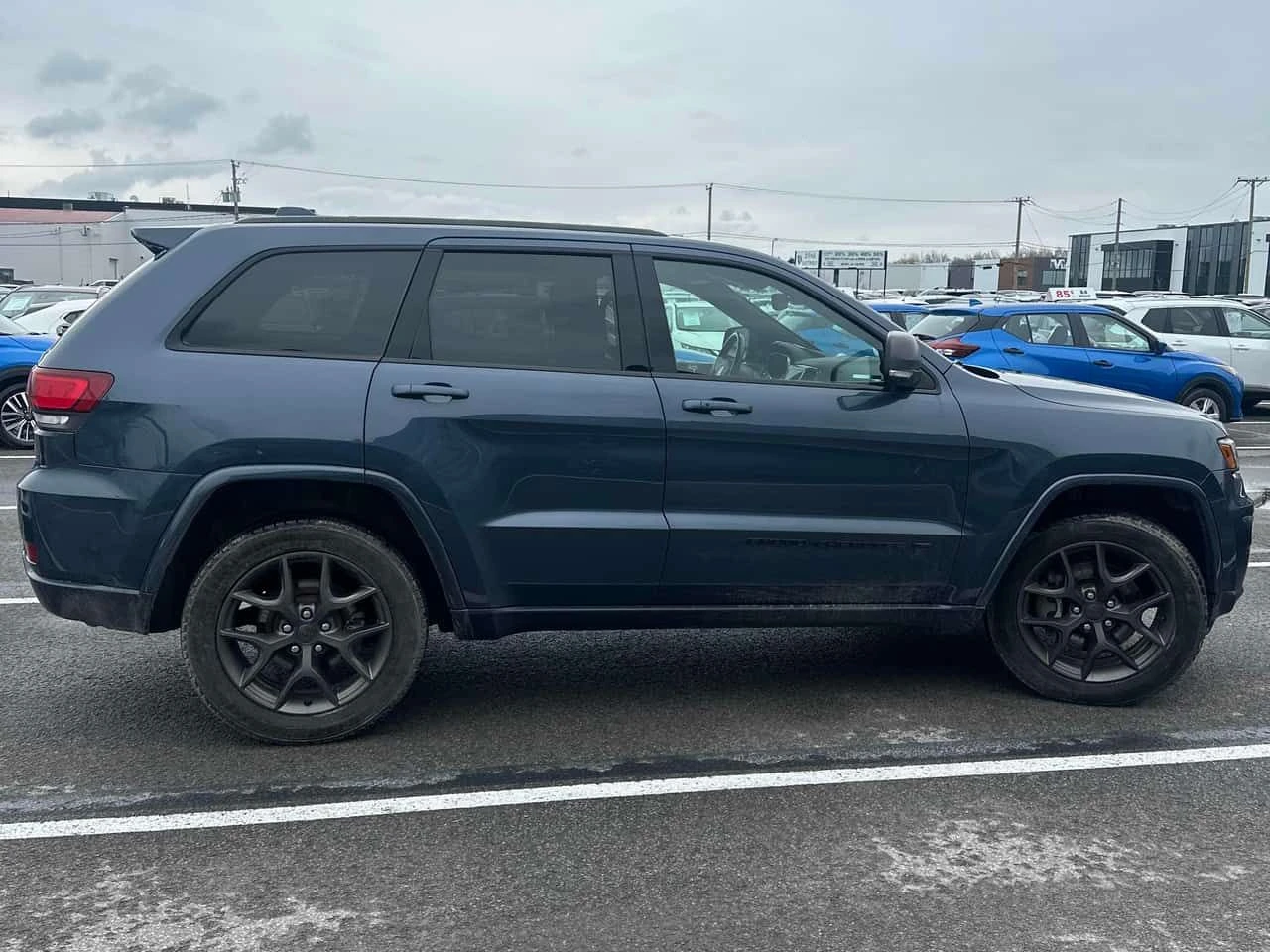 Jeep Grand cherokee * 80th Anniversary Edition * CARFAX * KEYLESS , снимка 3 - Автомобили и джипове - 54446235