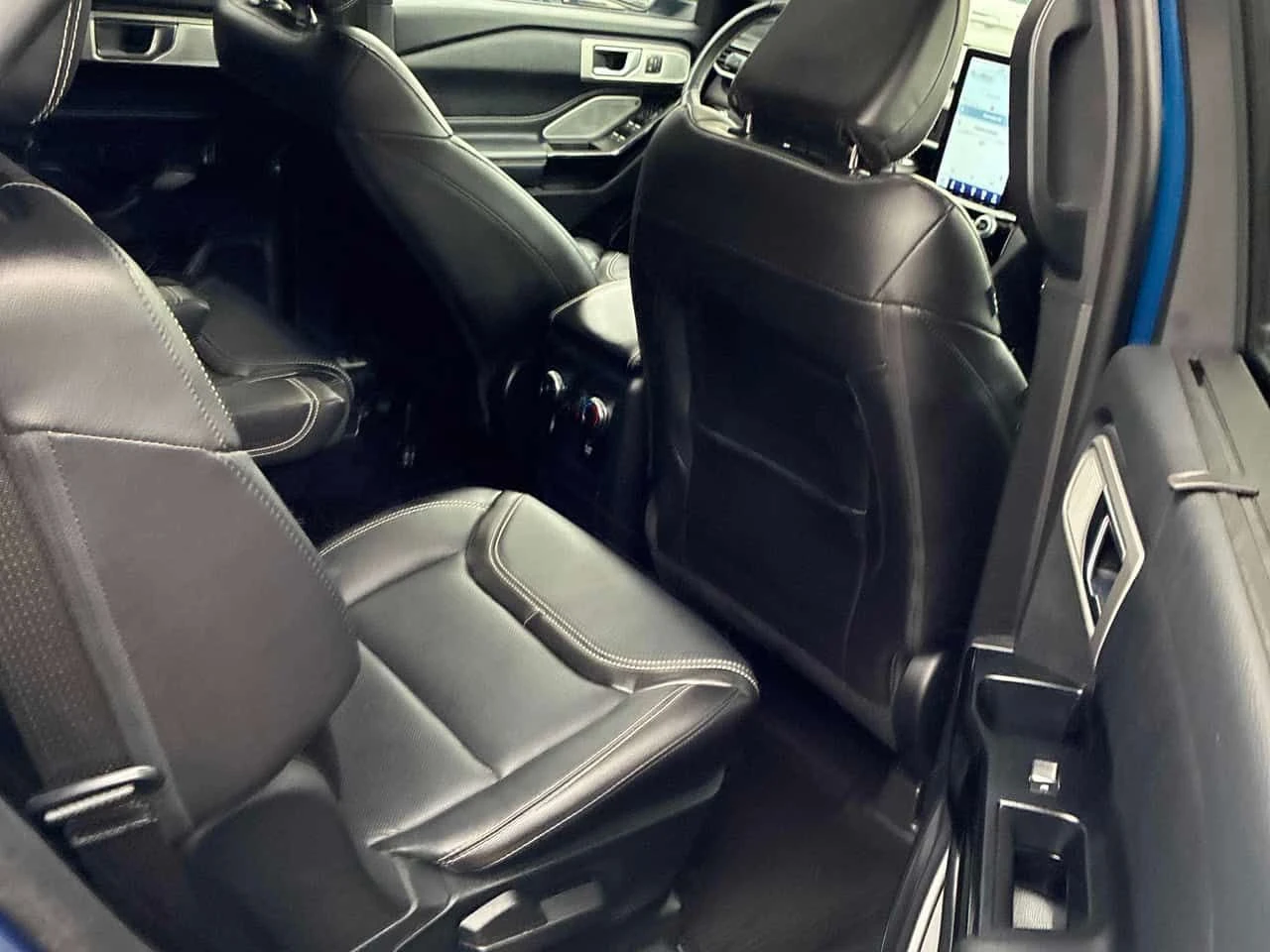 Ford Explorer | ST | DISTRONIC | 360 | ОБДХУВАНЕ | ПАНОРАМА | , снимка 14 - Автомобили и джипове - 54459944