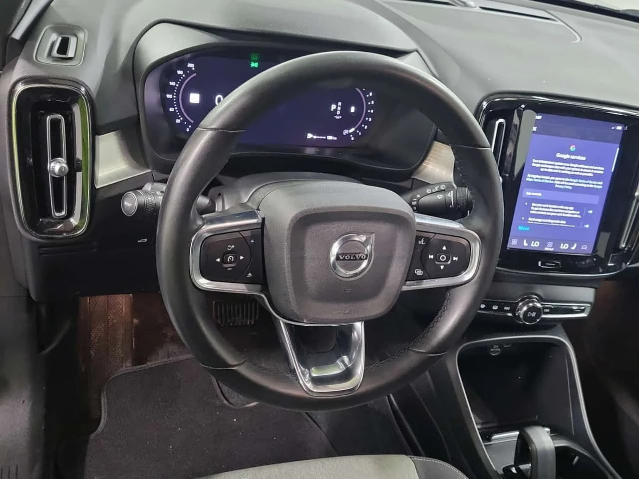 Volvo XC40 Core | CARFAX | БЕЗ ПЪРВОНАЧАЛНА ВНОСКА, снимка 10 - Автомобили и джипове - 55081864