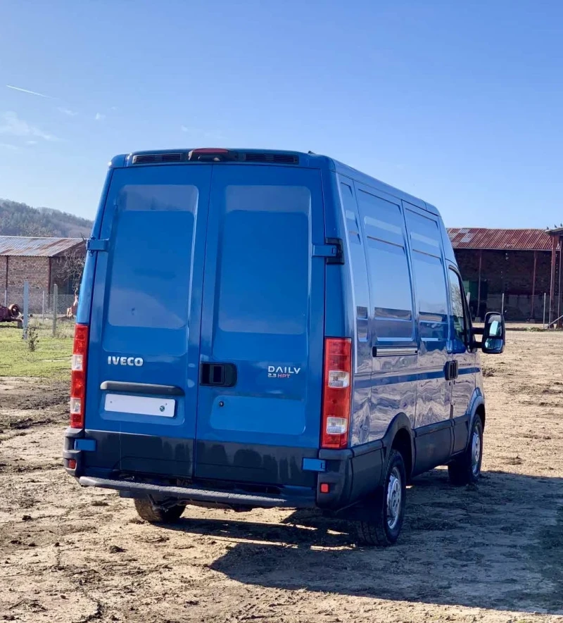Iveco Daily  Климатик* Седалка на килограми* Сервизна история, снимка 6 - Бусове и автобуси - 52823405