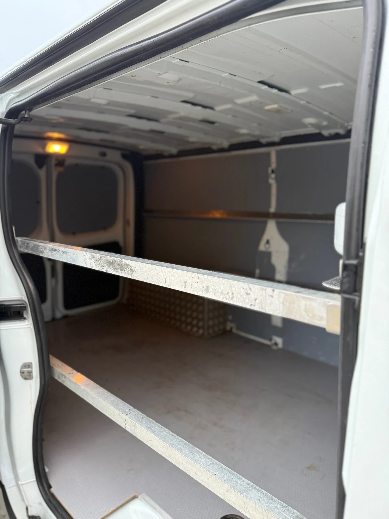 Renault Trafic  - изображение 9