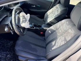 Peugeot 208 1.2 PureTech, снимка 10