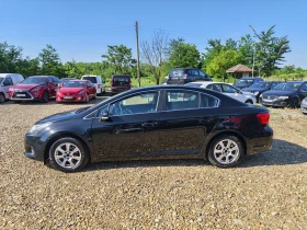Toyota Avensis 2.0 d4d 125k. НАВИ, КОЖА, КСЕНОН, ТОП!!!, снимка 7