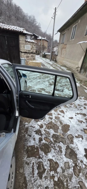 VW Golf - 1000 € / 1955.83 лв. - 25334898 5