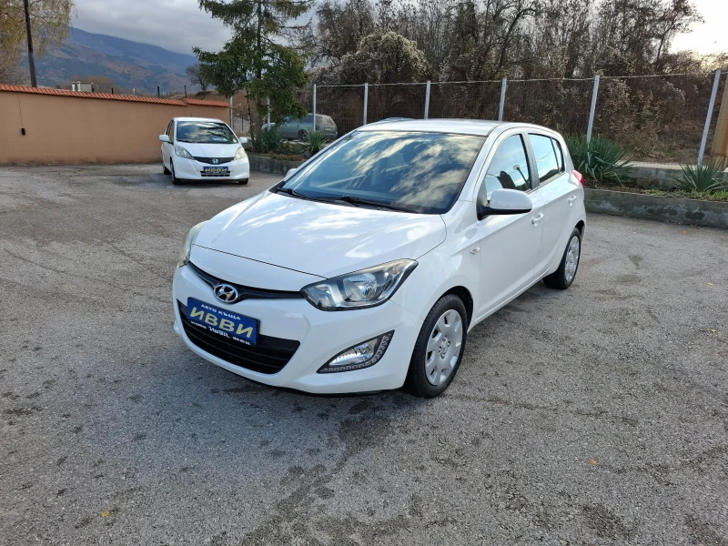 Hyundai I20 FACELIFT, снимка 13 - Автомобили и джипове - 42376313