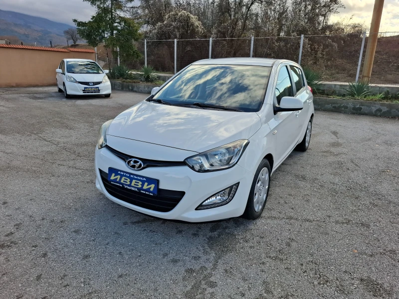 Hyundai I20 FACELIFT, снимка 1 - Автомобили и джипове - 42376313