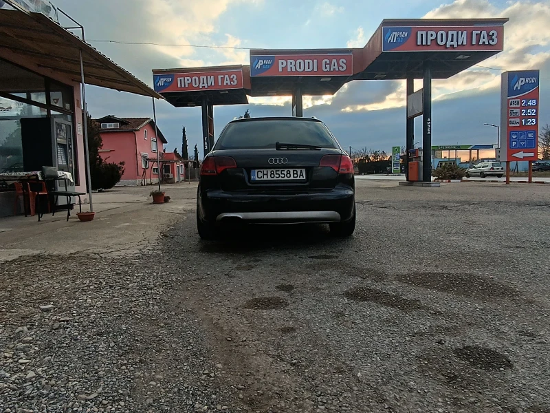 Audi A4 2.0TDI, снимка 6 - Автомобили и джипове - 49341410