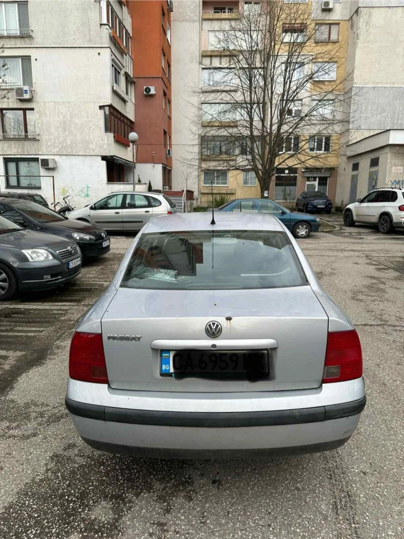 VW Passat, снимка 7 - Автомобили и джипове - 49534781