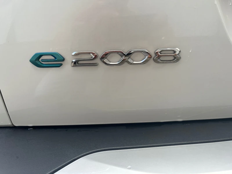 Peugeot 2008 e-2008 GT LINE PANORAMA , снимка 10 - Автомобили и джипове - 52416629