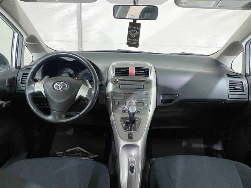 Toyota Auris 1.4 D-4D 90hp, снимка 8 - Автомобили и джипове - 51819421