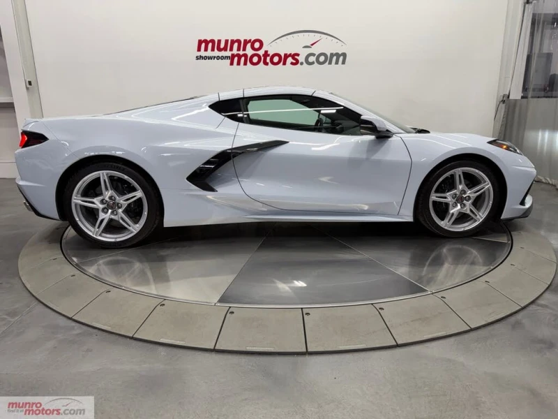 Chevrolet Corvette Stingray 1LT * CARFAX* * АвтоКредит* (ЦЕНА ДО БГ), снимка 4 - Автомобили и джипове - 52585302