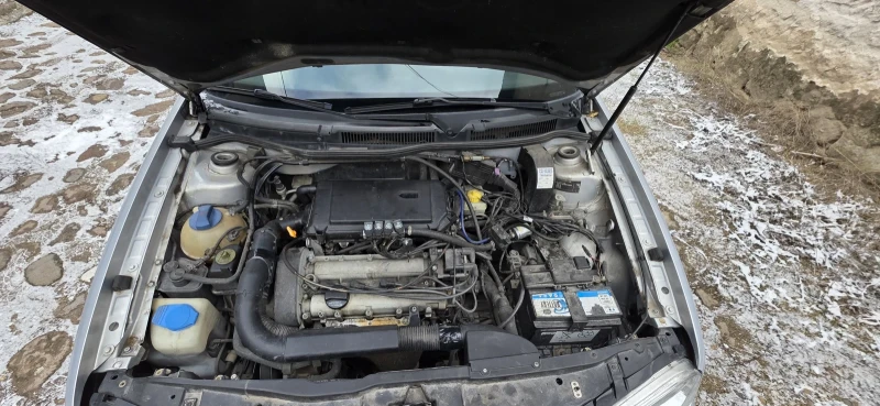 VW Golf, снимка 11 - Автомобили и джипове - 53139944