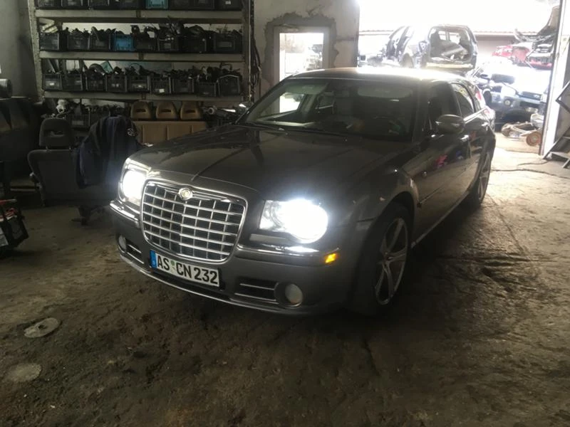 Chrysler 300c 3.0D, снимка 2 - Автомобили и джипове - 28082243