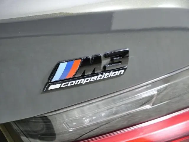 BMW M3 COMPETITION xDrive - изображение 8