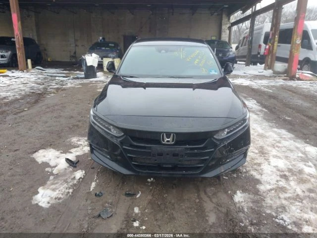 Honda Accord SPORT* Keyless* Камера* Lane Assist, снимка 2 - Автомобили и джипове - 53815629