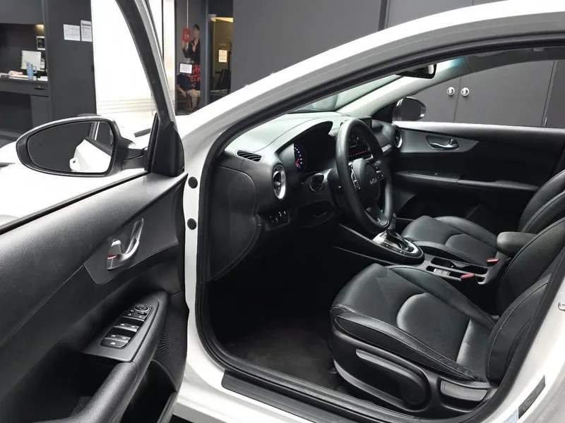 Kia K3 1.6I TRENDY | Mobile.bg � ����������� 10