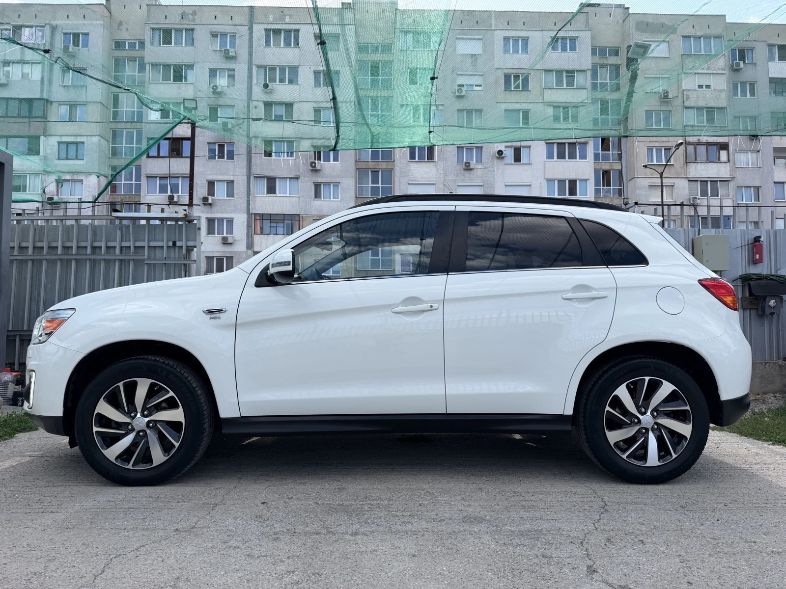 Mitsubishi ASX 1.6* БЕНЗИН* 2015г.* FACELIFT* НАВИГАЦИЯ* ПАНОРАМА, снимка 3 - Автомобили и джипове - 48690725