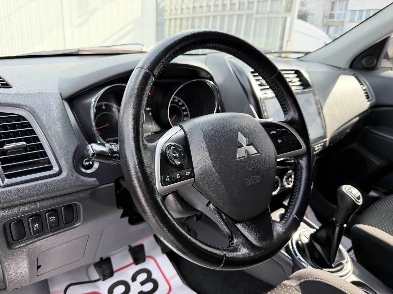 Mitsubishi ASX 1.6* БЕНЗИН* 2015г.* FACELIFT* НАВИГАЦИЯ* ПАНОРАМА, снимка 16 - Автомобили и джипове - 48690725