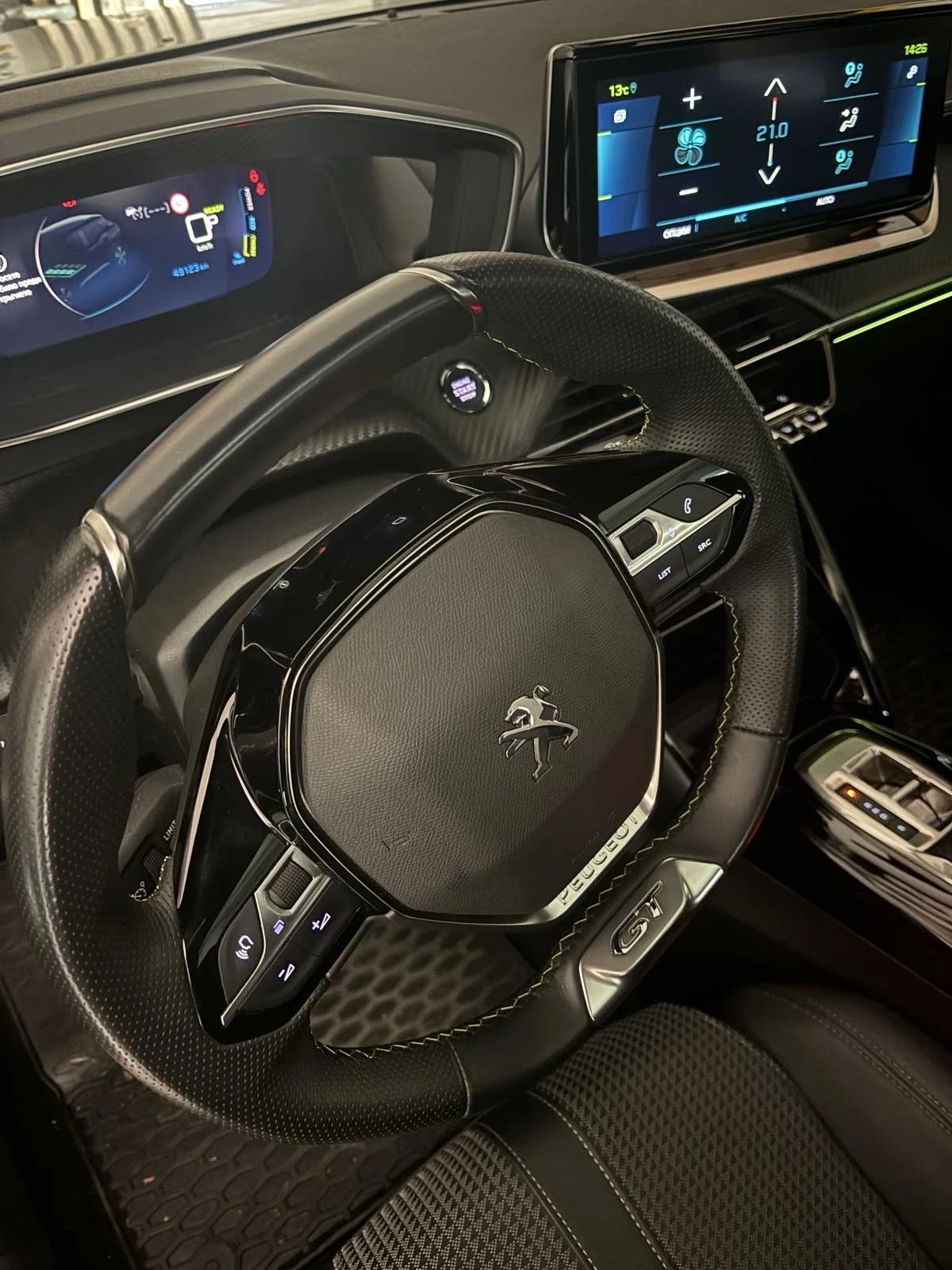 Peugeot 2008 e-2008 GT LINE PANORAMA  | Mobile.bg   14