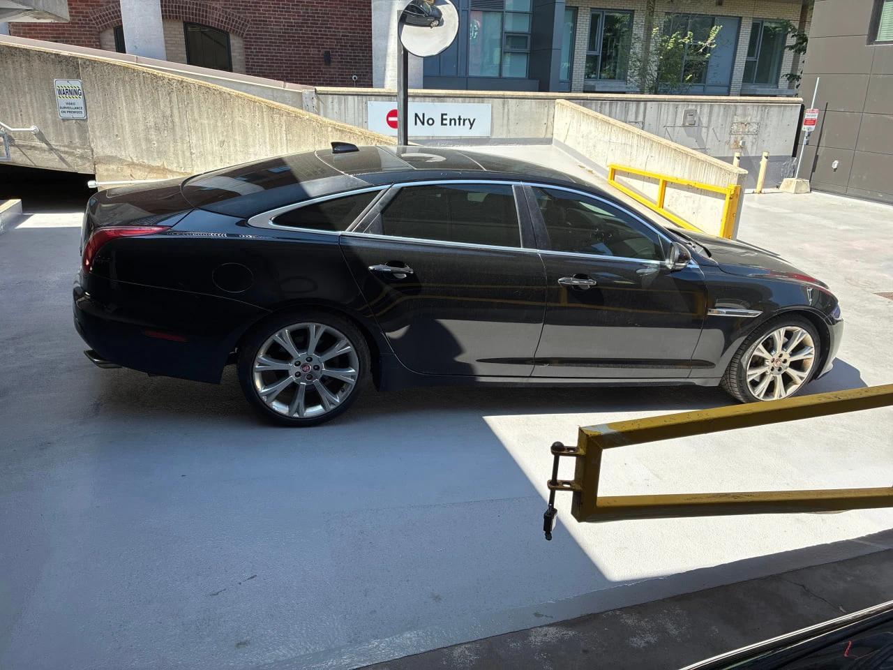 Jaguar Xj CARFAX* АВТОФИНАНСИРАНЕ* БЕЗ ПЪРВОНАЧАЛНА ВНОСКА*  - изображение 3