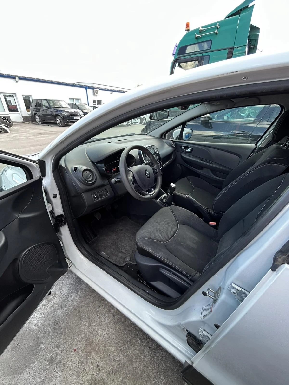 Renault Clio  - изображение 10