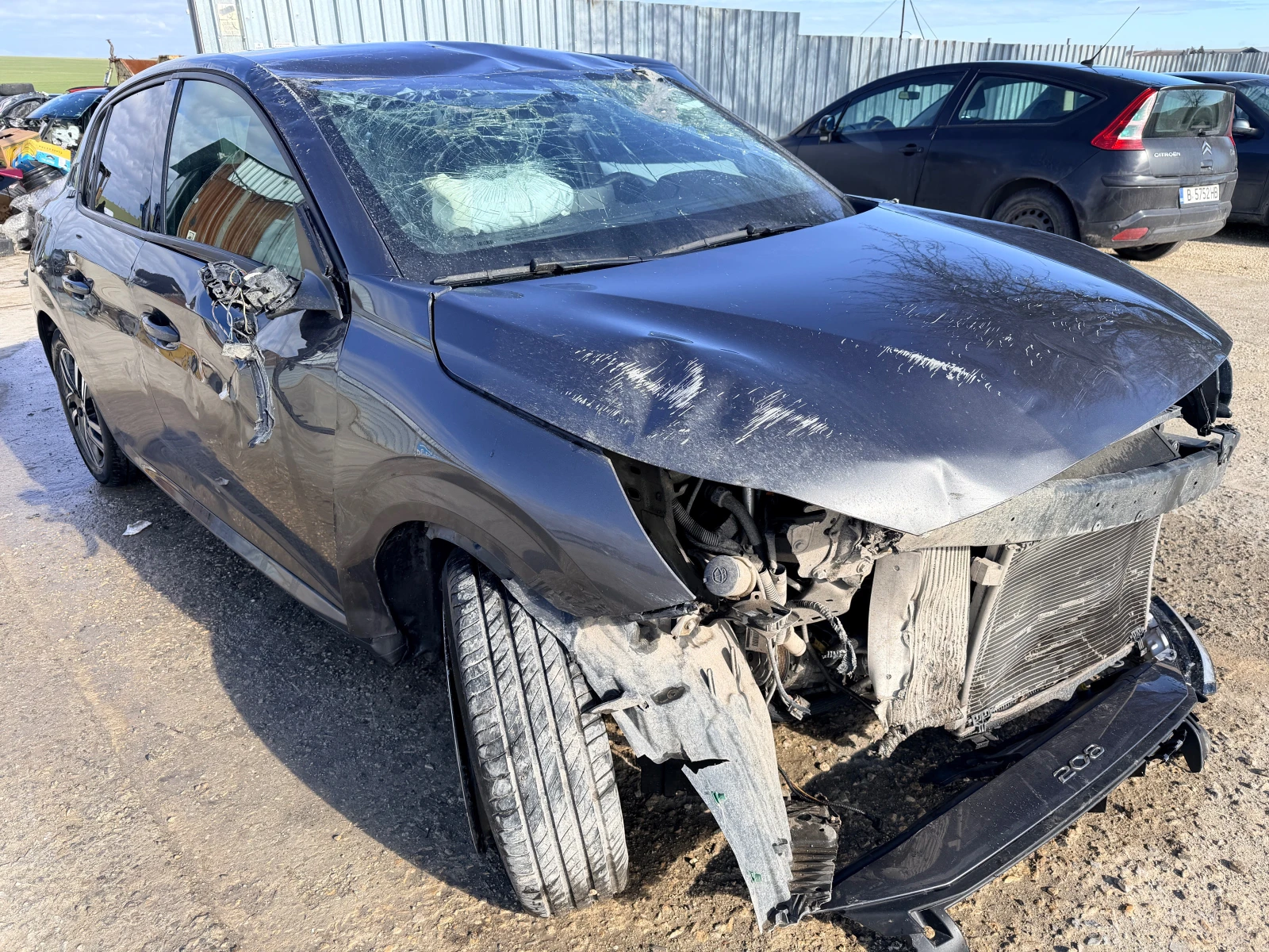 Peugeot 208 1.2 PureTech - изображение 2