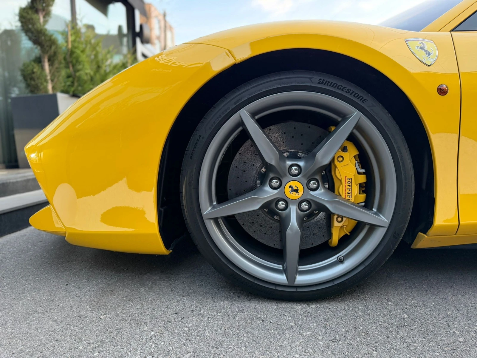 Ferrari 488 GTB, снимка 16 - Автомобили и джипове - 53786001