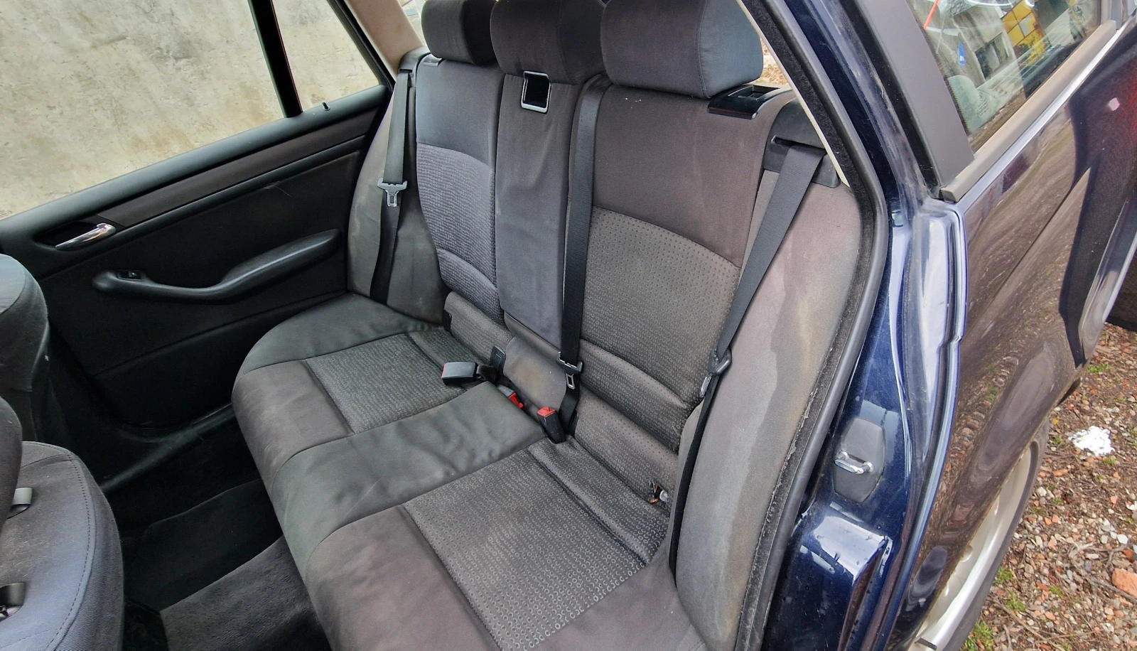 BMW 320, снимка 13 - Автомобили и джипове - 53805427