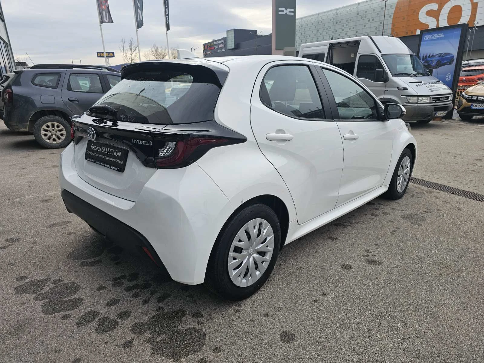 Toyota Yaris 1.4 Hybrid 92 hp, снимка 5 - Автомобили и джипове - 53986362