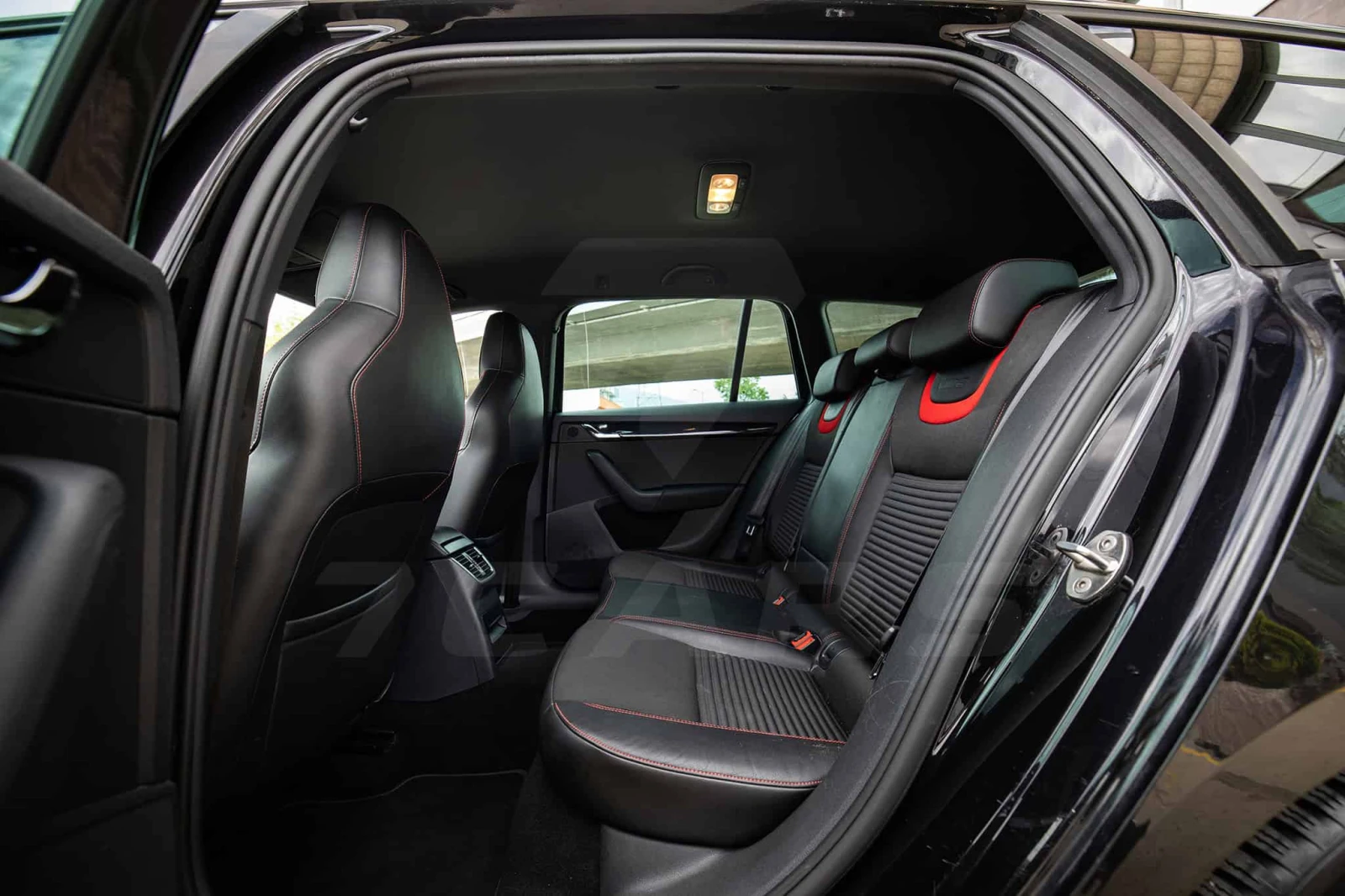 Skoda Octavia VRS* 2.0 TDI* �������* LED* Apple CarPlay/Android  | Mobile.bg � ����������� 12