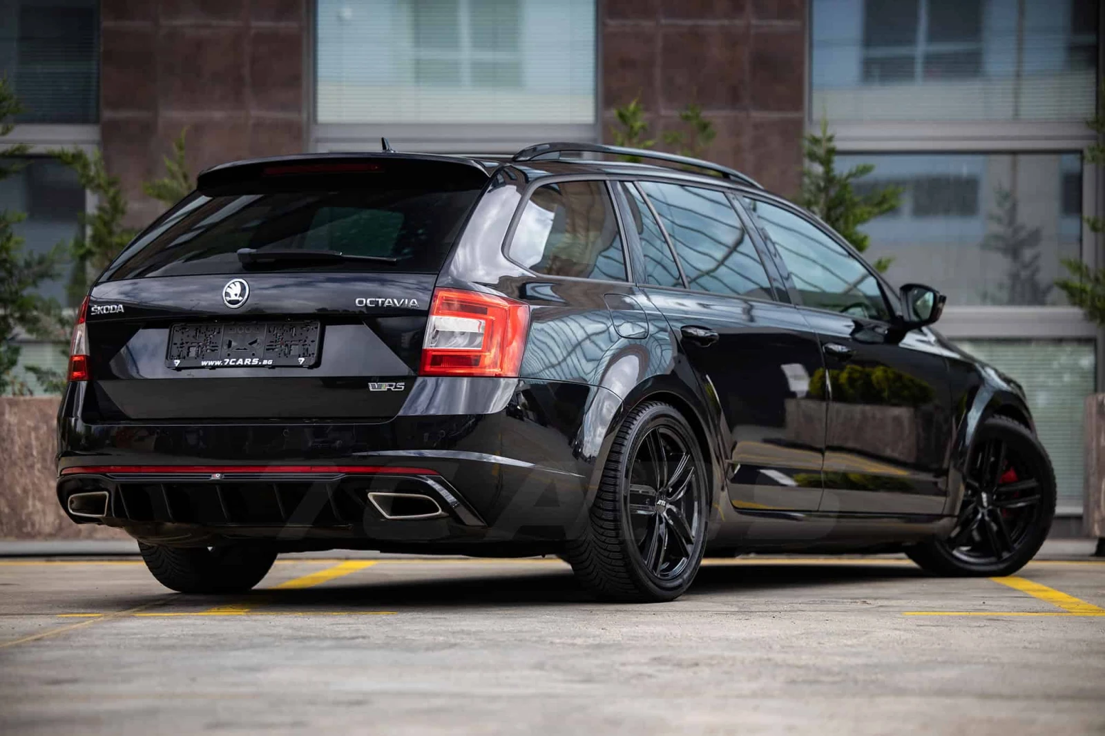 Skoda Octavia VRS* 2.0 TDI* Автомат* LED* Apple CarPlay/Android , снимка 6 - Автомобили и джипове - 54132037