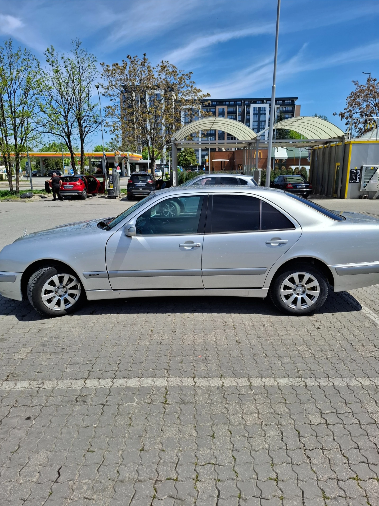 Mercedes-Benz E 220 | Mobile.bg � ����������� 4