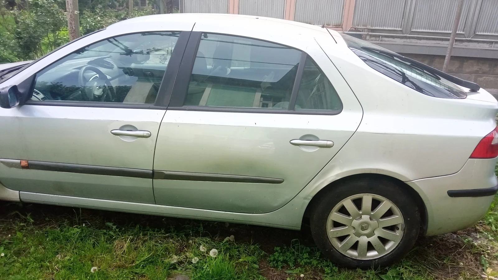 Renault Laguna, снимка 2 - Автомобили и джипове - 54492923