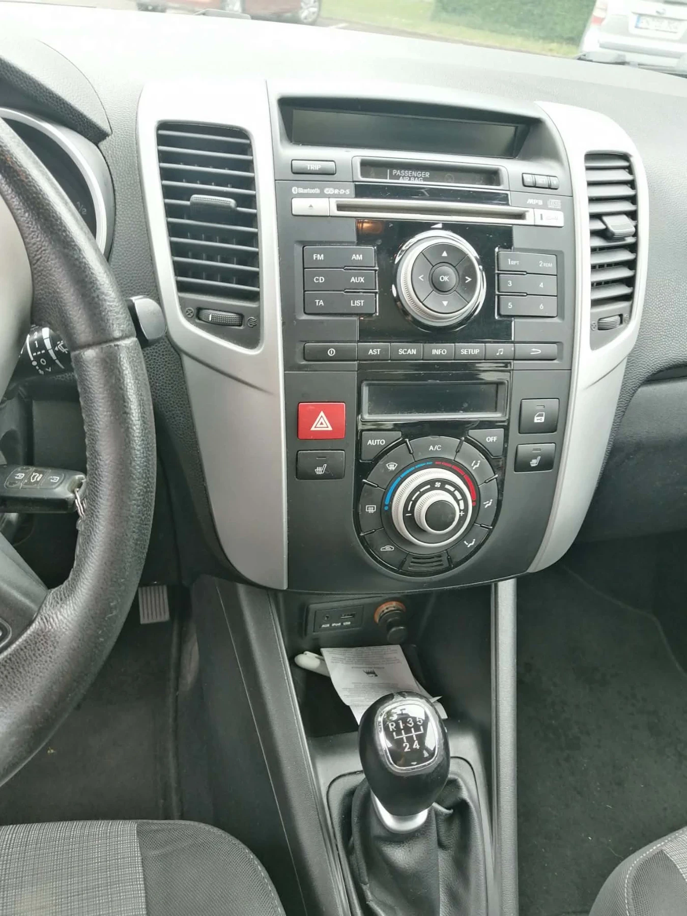 Kia Venga, снимка 6 - Автомобили и джипове - 54837572