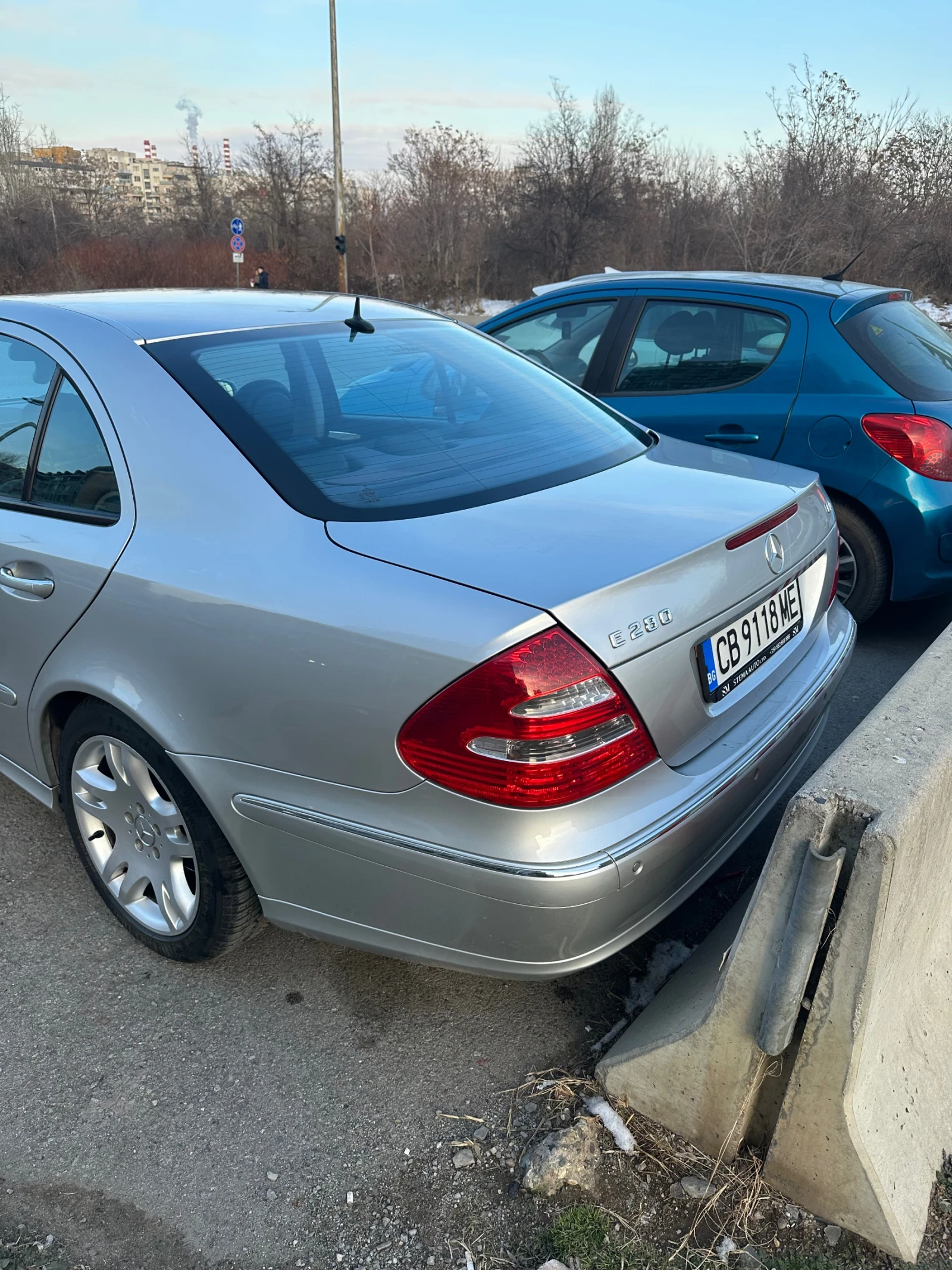 Mercedes-Benz E 280, снимка 3 - Автомобили и джипове - 55281497