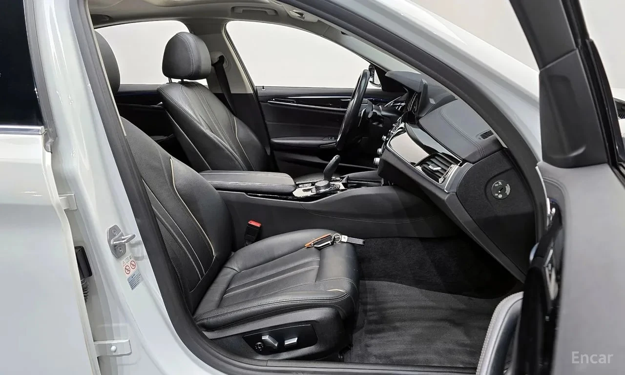 BMW 520 * АВТОКРЕДИТ БЕЗ ПЪРВОНАЧАЛНА ВНОСКА, снимка 10 - Автомобили и джипове - 56118274