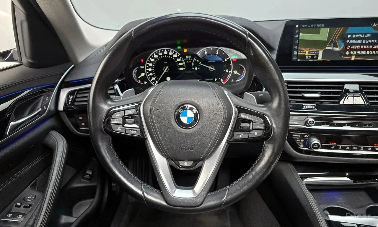 BMW 520 * АВТОКРЕДИТ БЕЗ ПЪРВОНАЧАЛНА ВНОСКА, снимка 13 - Автомобили и джипове - 56118274
