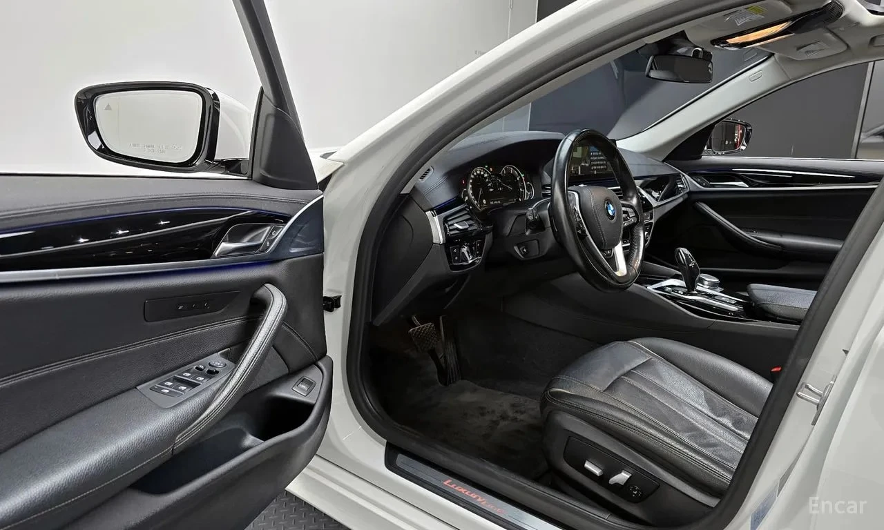 BMW 520 * АВТОКРЕДИТ БЕЗ ПЪРВОНАЧАЛНА ВНОСКА, снимка 11 - Автомобили и джипове - 56118274