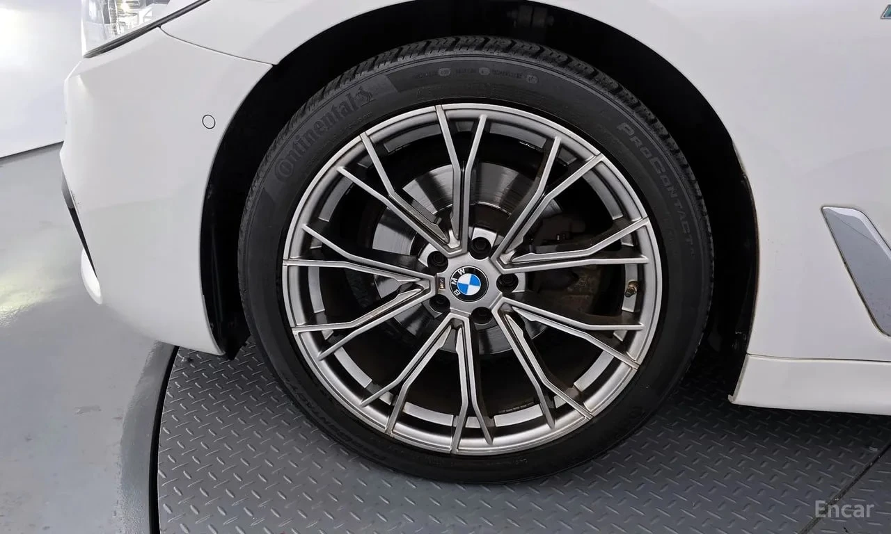 BMW 520 * АВТОКРЕДИТ БЕЗ ПЪРВОНАЧАЛНА ВНОСКА, снимка 5 - Автомобили и джипове - 56118274