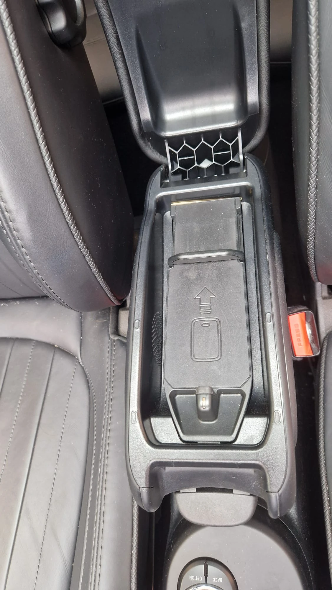 Mini Cooper s SE Electric, снимка 11 - Автомобили и джипове - 56259218