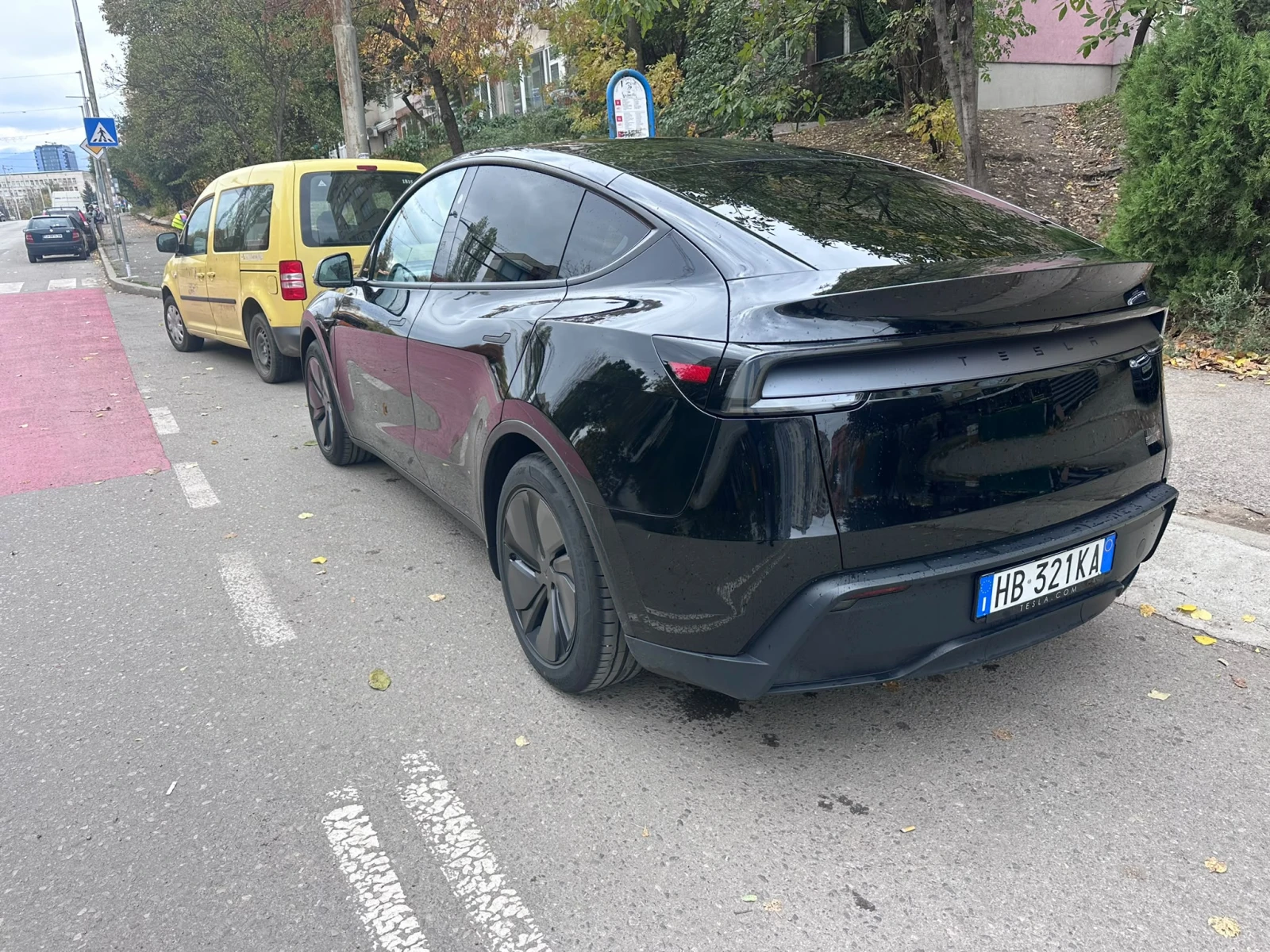 Tesla Model Y Juniper Longe Range 4x4 Premium, снимка 3 - Автомобили и джипове - 56565925