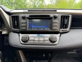 Toyota Rav4 2.0D 122кс Нави Кам 6-ск 3-ключа 14г История.LED, снимка 16