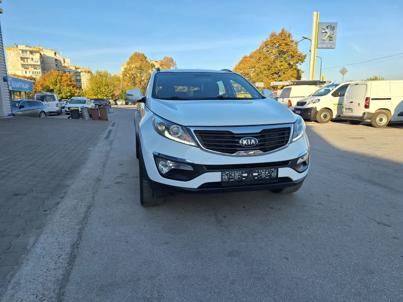 Kia Sportage 1.7д* 6ск/Лед/Топ* , снимка 2 - Автомобили и джипове - 48173228