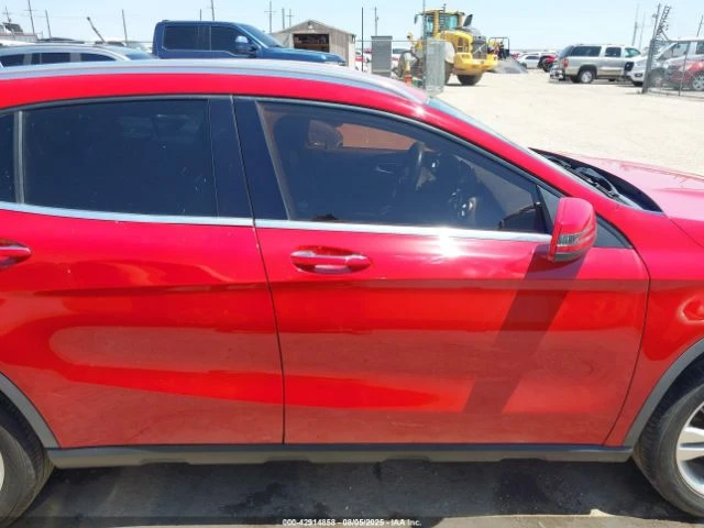 Mercedes-Benz GLA 250 4MATIC * * CARFAX * * АВТО КРЕДИТ * *  - изображение 6