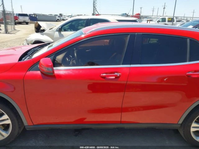 Mercedes-Benz GLA 250 4MATIC * * CARFAX * * АВТО КРЕДИТ * *  - изображение 7