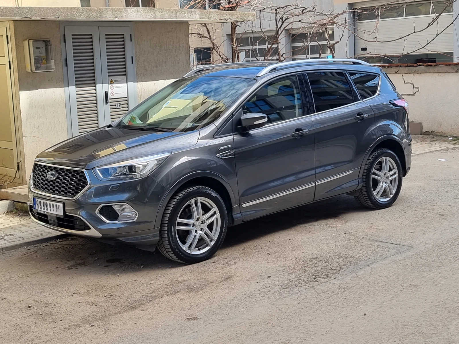 Ford Kuga  Vignale AWD 4x4 Automatic Full Extras - изображение 2