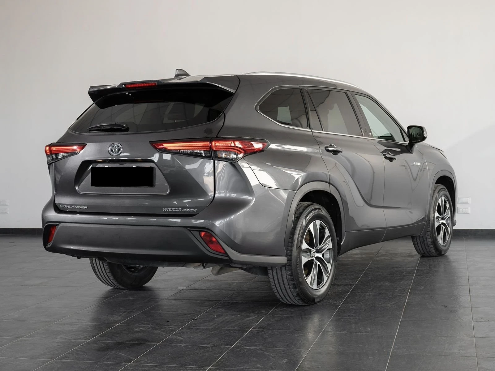 Toyota Highlander 2.5* HYBRID* COMFORT* AWD-I* E-CVT* ГАРАНЦИЯ, снимка 3 - Автомобили и джипове - 53768832